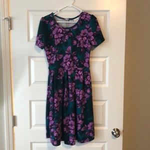 EUC LuLaRoe medium Amelia dress